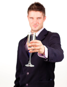 商人拿著一杯香檳酒