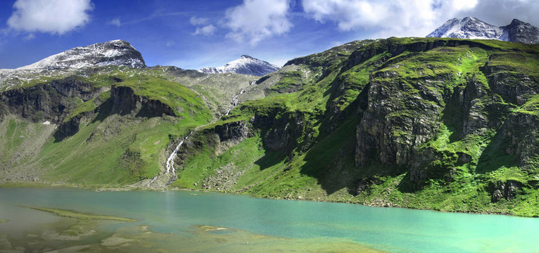 高山湖泊