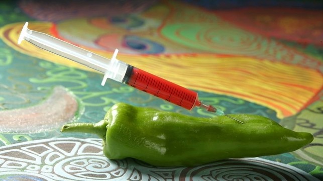 用注射器操作的胡椒粉
