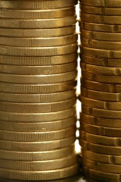 歐元硬幣專欄；金色背景現(xiàn)金