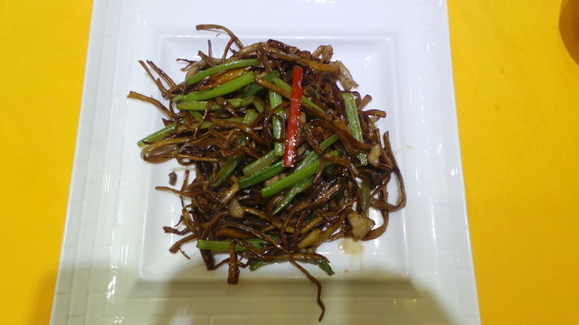 干煸茶樹(shù)菇
