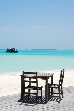 美麗的海灘酒吧在馬爾代夫