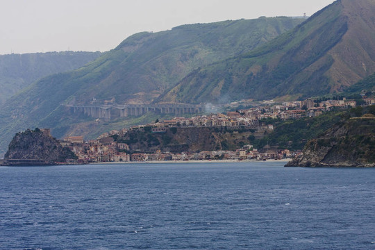 沿海城鎮(zhèn)橋