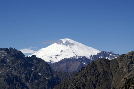 高加索山脈。Elbrus。