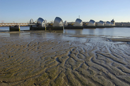 london-19-0027