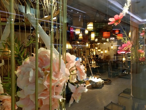 燈具專賣店
