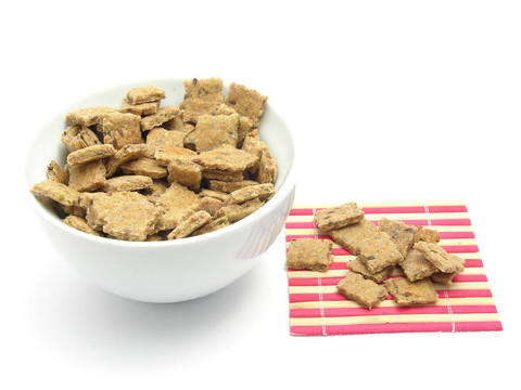 自制狗餅干一碗瓷器
