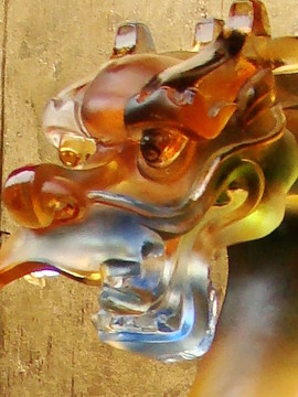 水晶龍的頭部特寫