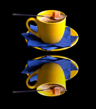 咖啡杯。