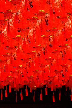 紅色和美麗的中國(guó)燈籠