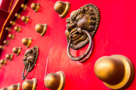 獅子門環(huán)