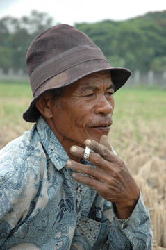老農(nóng)夫