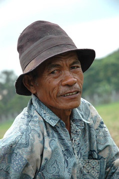 老農(nóng)夫