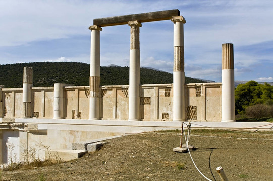 阿斯克里波斯寺在埃皮達(dá)魯斯希臘avaton peloponissos；