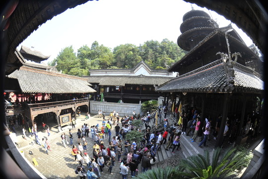 土司土家建筑九進堂