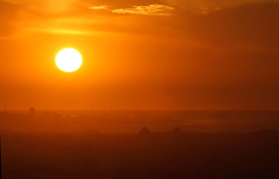 金色夕陽