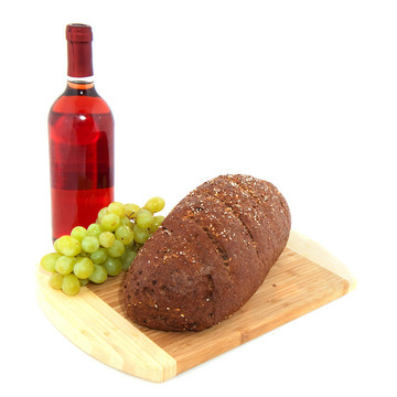 全餐面包葡萄和葡萄酒