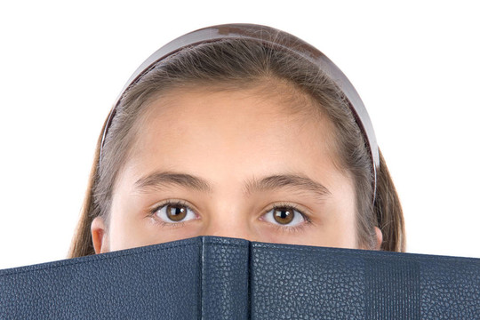 可愛(ài)的女孩與一本書
