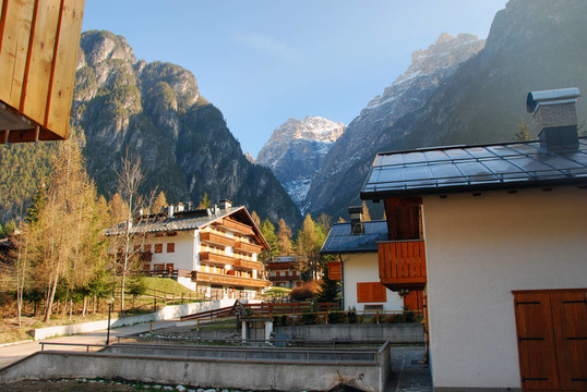 阿爾卑斯的冬天；Dolomites；意大利；2007