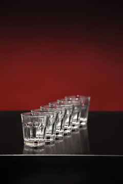 空的玻璃杯