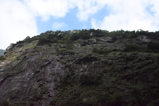廬山 山崖