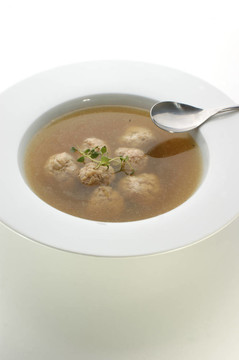 肉丸蔬菜湯