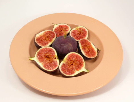 板上的無花果