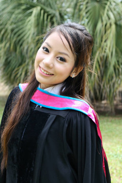 大學畢業(yè)