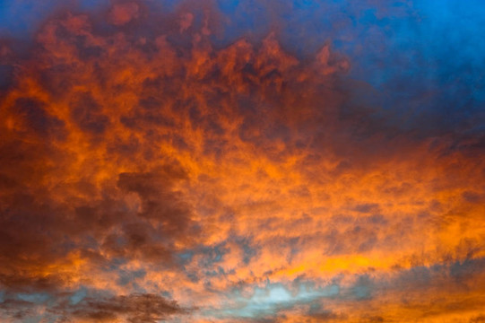 火紅的天空