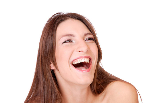 一個快樂的年輕女人特寫肖像