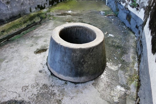 老水井