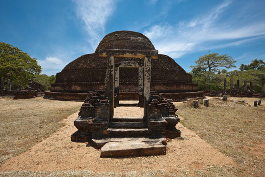 古代的佛教舍利塔（笨蛋）Pabula Vihara。斯里蘭卡