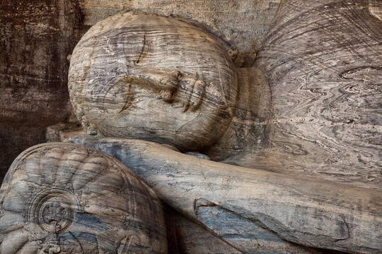 Stone Buddha的臉