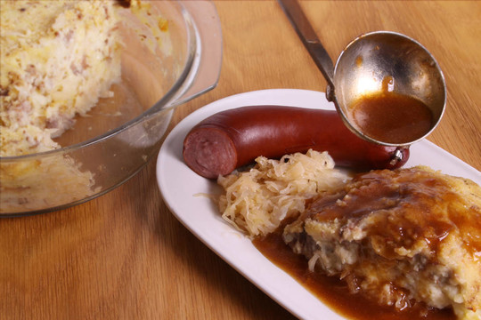 熏saugage酸菜