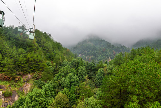 廬山秀峰云霧