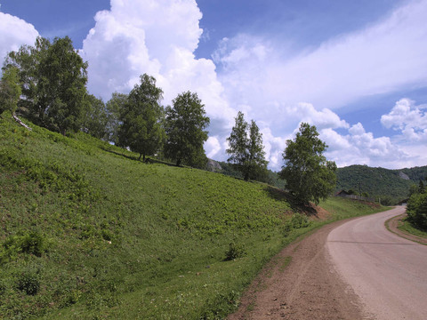 在山上的路