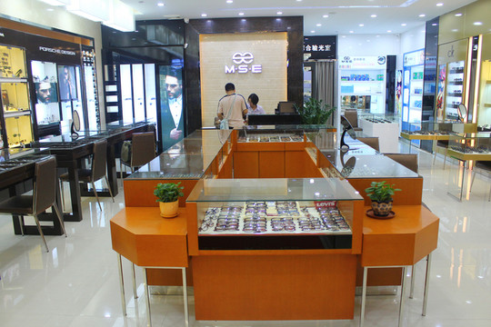眼鏡店