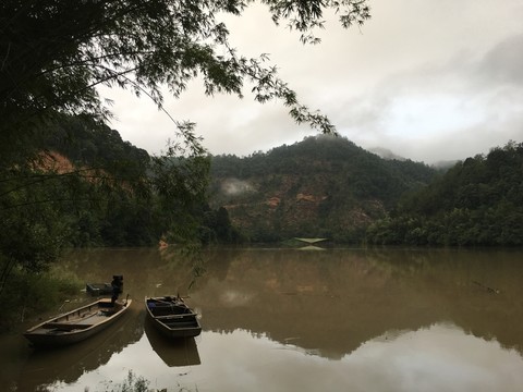 雨后大角湖