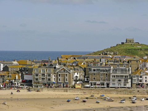 艾夫斯；Penwith；康沃爾；英國（港；低潮）