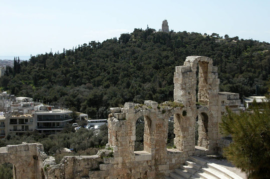 希羅天安在阿克羅波利斯（Athens）