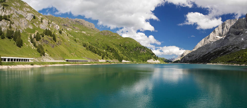 Lago Fedaia；全景