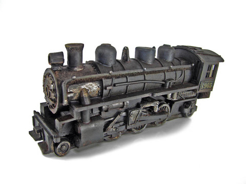 白色火車機車的小型化