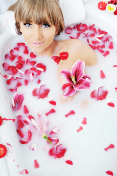 女人的浴花