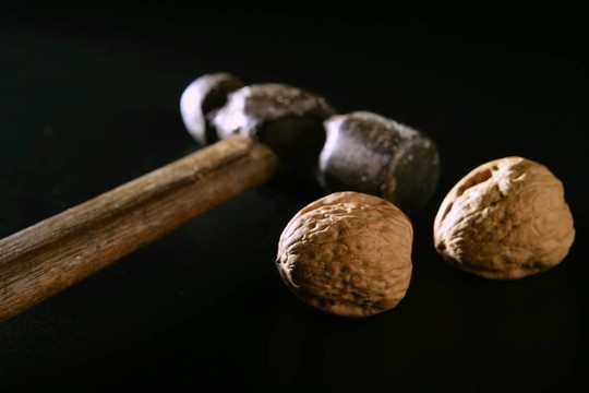 兩個核桃和老錘