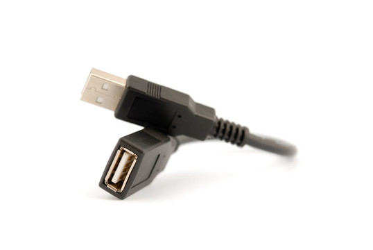 USB連接器；電纜。