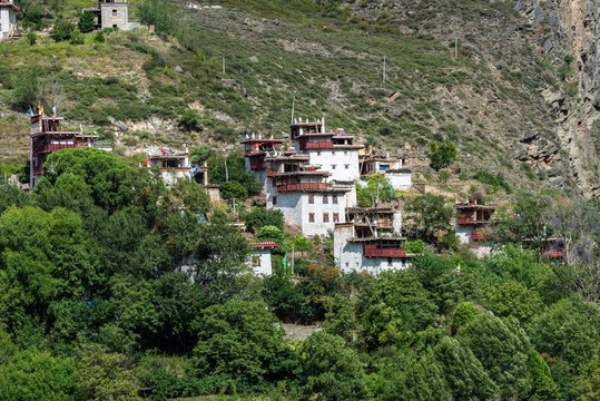 四川丹巴梭坡碉樓