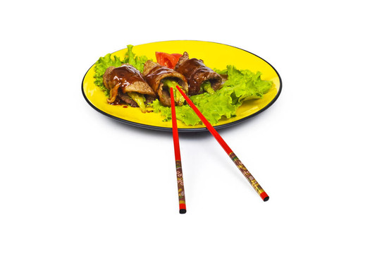 白底牛肉卷
