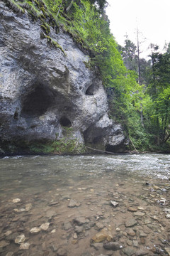 山區(qū)河流