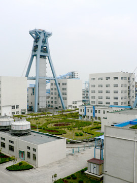 煤礦井架