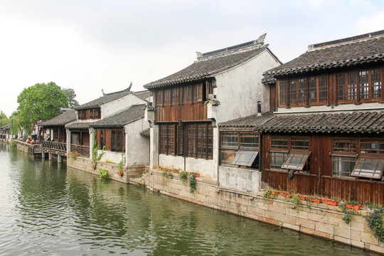 江南